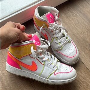 Nike White and Pink Sneakers High-Top Style